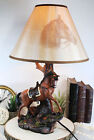 Étalon cheval marron châtaignier Ebros Light Fantastik avec abat-jour lampe de table selle