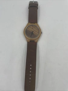 TREEHUT HERREN MASSIVHOLZUHR - 40mm Gehäuse / 24mm Lederarmband - Batterie - NIE GETRAGEN - Bild 1 von 9
