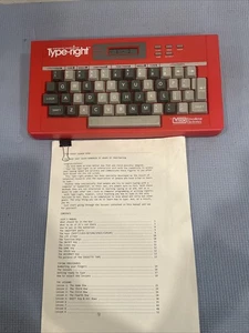 V-Tech Type Right Educational Electronic Typing Tutor Keyboard - Tested Working - Picture 1 of 8