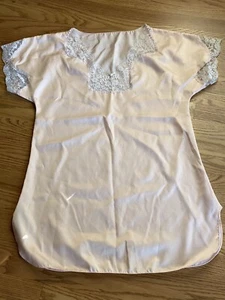 Vtg Victoria’s  Secret Blush Pink Short Nightshirt Gown W Lace Trim M - Picture 1 of 9