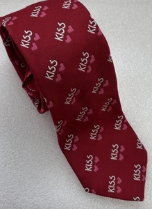 Schreter Kiss Red Hearts Novelty Men’s Neck Tie Red Pink White - Picture 1 of 7