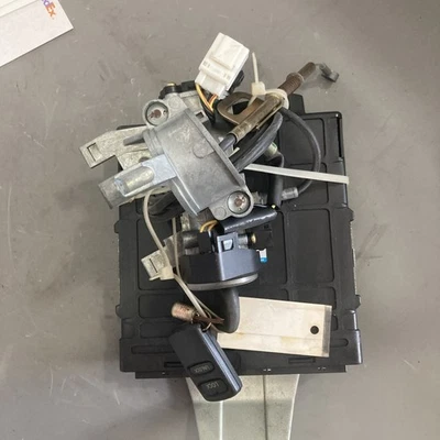 Mitsubishi Galant 1999 ECU/cilindro de bloqueo/llave MD355249 Foto 1 de 4