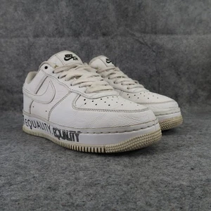 Scarpe Nike Uomo 6.5 Sneaker Air Force 1 Bassa Uguaglianza Lifestyle Pelle AF1 Bianco - Foto 1 di 18