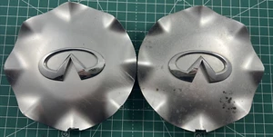 ROUGH SEE PICS LOT OF 2 Infiniti M35 M45 Hyper Silver Center Cap 40315EH010 A2 - Picture 1 of 13