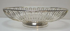 Vintage Silverplate Oval Metal Fruit Bread Bowl Basket Holder 11.75 in x 7.5 in - Picture 1 of 8