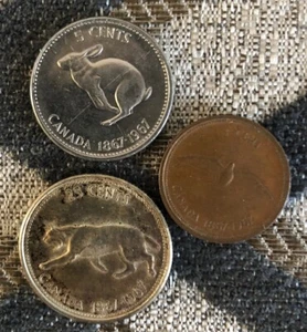 1967 Canada Centennial Silver Quarter 25 cents coin Nickel & Penny Coins - Picture 1 of 4
