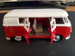 Volkswagen Microbus (1962) VW Camper Red WELLY (pull Back And Go!) - GWO - Picture 1 of 6