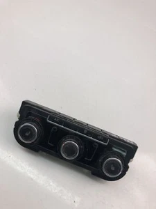 FR1172 VW Climate Control Unit 7N0907426CL - Picture 1 of 4
