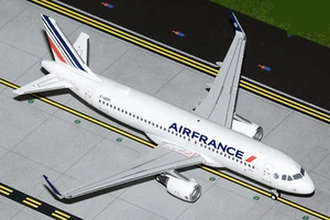 G2AFR1208 Air France Airbus A320-200 F-HEPF; Scale 1:200 - Picture 1 of 1