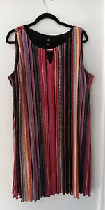 Ronni Nicole Ladies Sleeveless Dress Size 16 Keyhole rainbow stripe A line swing - Picture 1 of 6