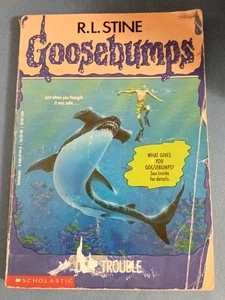 Deep Trouble by R.L. Stine (1994, Trade Paperback) 1st Edition Goosebumps - Imagen 1 de 4