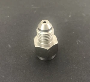 Adaptador de montaje restrictor de alimentación de aceite turbo inoxidable de 0,035" -3 AN de macho a hembra - Imagen 1 de 2