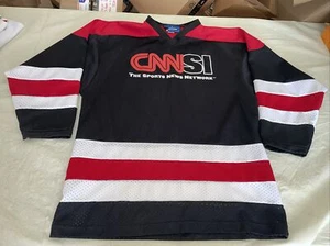 Nwot Cnnsi Sports Hockey Jersey Mens Large Black Clean Vtg 90s Vintage News - Picture 1 of 5