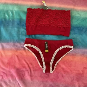 NWT Coobie Set in Red Velvet, Lace Bandeau, Cheeky Panty, One size - Picture 1 of 3