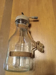 1 Qt- Duraglas Vidrio Repujado WB 1228 Botella Marcada Engrasador Maquinaria con Soporte - Imagen 1 de 3