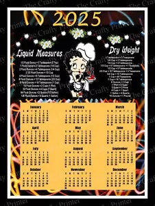 MAGNETE CALENDARIO 2025 Betty Boop Chef2 + Tabella di conversione per misure secco/liquido - Foto 1 di 2