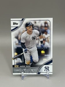 2025 Topps Series Aaron Judge Fanatics Fest NYC esclusivo New York Yankees #1 - Foto 1 di 1