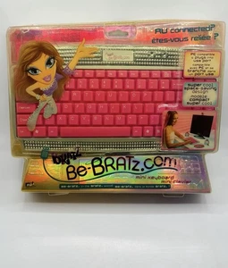 Mini teclado USB Bratz 2007 para PC muñeca Be-Bratz rosa MGA entretenimiento nuevo Y2K - Imagen 1 de 3