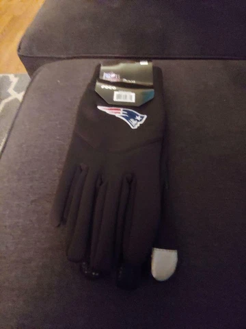 NFL Neoprene Technology Texting Gloves choose your team Cover