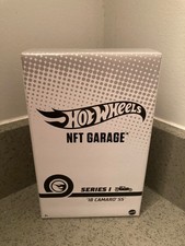 HOT WHEELS 2021 GARAGE SERIES 1 CHEVY CAMARO PHYSICAL CAR IN HAND