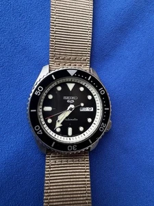 Seiko 5 Automatic 24 Jewels Watch.Model # 4R36-07G0 - Picture 1 of 9