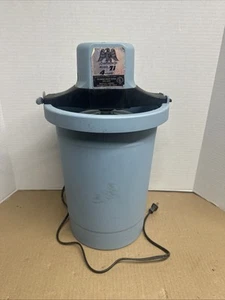 Vintage RCW Model 71, 4 Quart Electric Ice Cream Maker - Richmond Cedar Works - Picture 1 of 5
