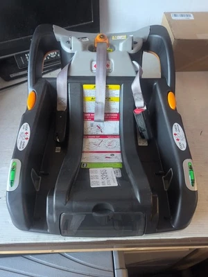 Base de asiento de coche infantil Chicco KeyFit para 30 asientos de coche KeyFit - antracita/gris Foto 1 de 4