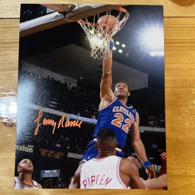 Foto autografada assinada por Larry Nance Sr. 8x10 Cleveland Cavs com certificado de autenticidade - Imagem 1 de 4
