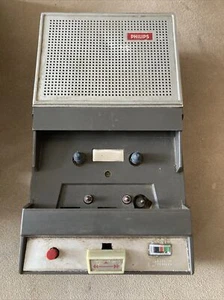 Vintage PHILIPS EL3301 Cassette Player With Case - Picture 1 of 15