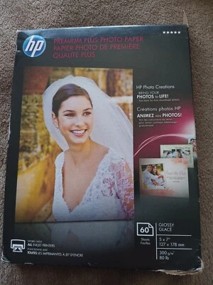Papel fotográfico Hewlett-Packard CR669A Premium Plus, 80 lb, brillante, 5 x 7 Foto 1 de 3