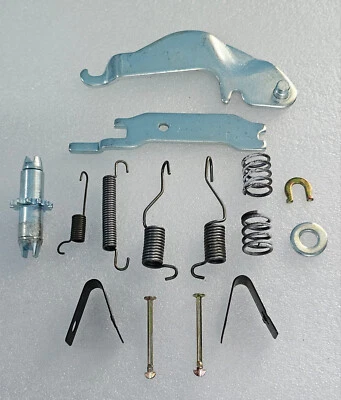 MITSUBISHI FUSO CANTER FE125 FE73 FE83 FE84 PARKING BRAKE SHOE LEVER ADJUSTER Foto 1 de 4