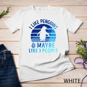Colorida - I Like Penguins and Maybe 3 People Funny Penguin Camiseta Unisex - Imagen 1 de 15