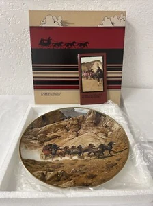 Wells Fargo & Co "Under Surveillance" plate. Painting by Frank C. McCarthy - Picture 1 of 8