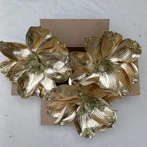 Christmas Decorations Gold Flowers Clip on Tree Decoration Christmas Ornament x3 - Picture 1 of 5