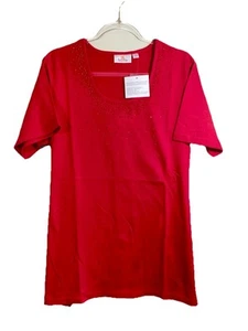 Quacker Factory 1X Red Beaded Short Sleeve Stretch Top T Shirt Side Slits NWT - Picture 1 of 8