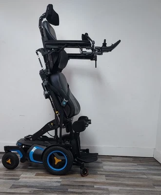 PERMOBIL F5 VS POWER WHEELCHAIR,STANDING, TILT,RECLINE, LIFT, LEGS. - Image 1 of 4