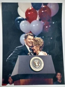 Postcard, Happy Birthday Mrs. Reagan, The Ronald Reagan Presidential Foundation - Picture 1 of 2