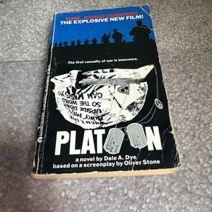 Platoon Dale A. Dye Vintage 1986 Taschenbuch Film Tie-in Oliver Stone Vietnam - Bild 1 von 4