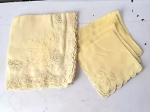 Mantel/bufanda vintage sin usar 4 servilletas amarillo organdí 40x40" - Imagen 1 de 9
