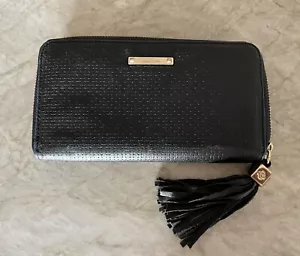Stella and Dot Wallet Navy Blue Mercer Zip Around with Fringe Zipper Pull - Picture 1 of 6