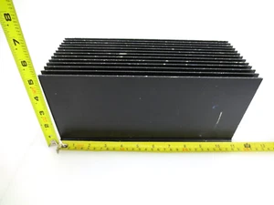 Disipador de calor grande de aluminio con soportes de tornillo apox. Disipador de calor de 11 pulgadas x 4,75 pulgadas x 4,75 pulgadas - Imagen 1 de 4