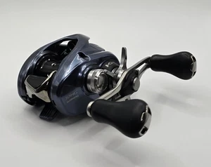 Mulinello Shimano Aldebaran MGL 30 HG Baitcast Destro dal Giappone - Foto 1 di 14