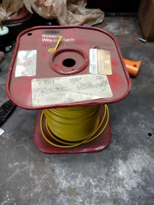 Alambre para electrodoméstico tipo Belden 20 AWG alta temperatura 600 voltios amarillo  Foto 1 de 3
