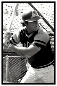 Doug Rader San Diego Padres Vintage Baseball Postcard BL1 - Picture 1 of 2