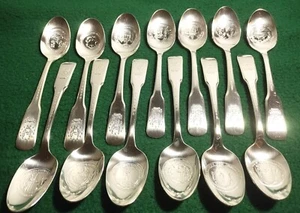 INTERNATIONAL SILVER 13 COLONIES 1776-1976 BICENTENNIAL SPOON COLLECTION IS USA - Picture 1 of 4