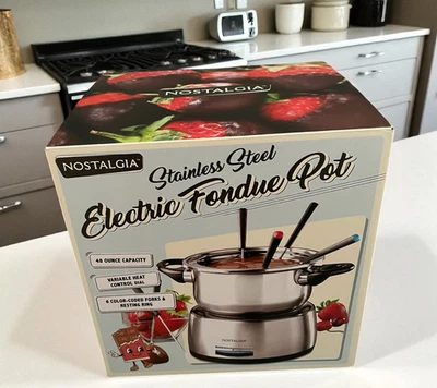 Olla de fondue eléctrica de acero inoxidable Nostalgia 48 oz control de calor 6 horquillas selladas Foto 1 de 4