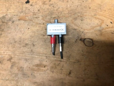 MERCEDES BENZ GL ML CLASS OEM 06-12 ANTENNA AMPLIFIER SPLITTER AMP MODULE  - Image 1 of 2