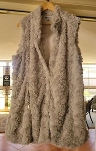 Rockmans 20 Fur Vest - Picture 1 of 6