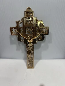 Vintage goldfarben 9" Kruzifix Kreuz Wandbehang verziert christlich - Bild 1 von 10