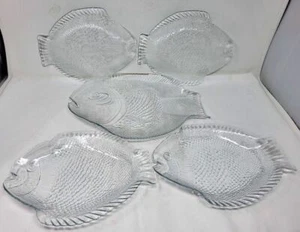 5 pc set VINTAGE GLASS PASABAHCE FISH shape plates & Serving Tray - Picture 1 of 6